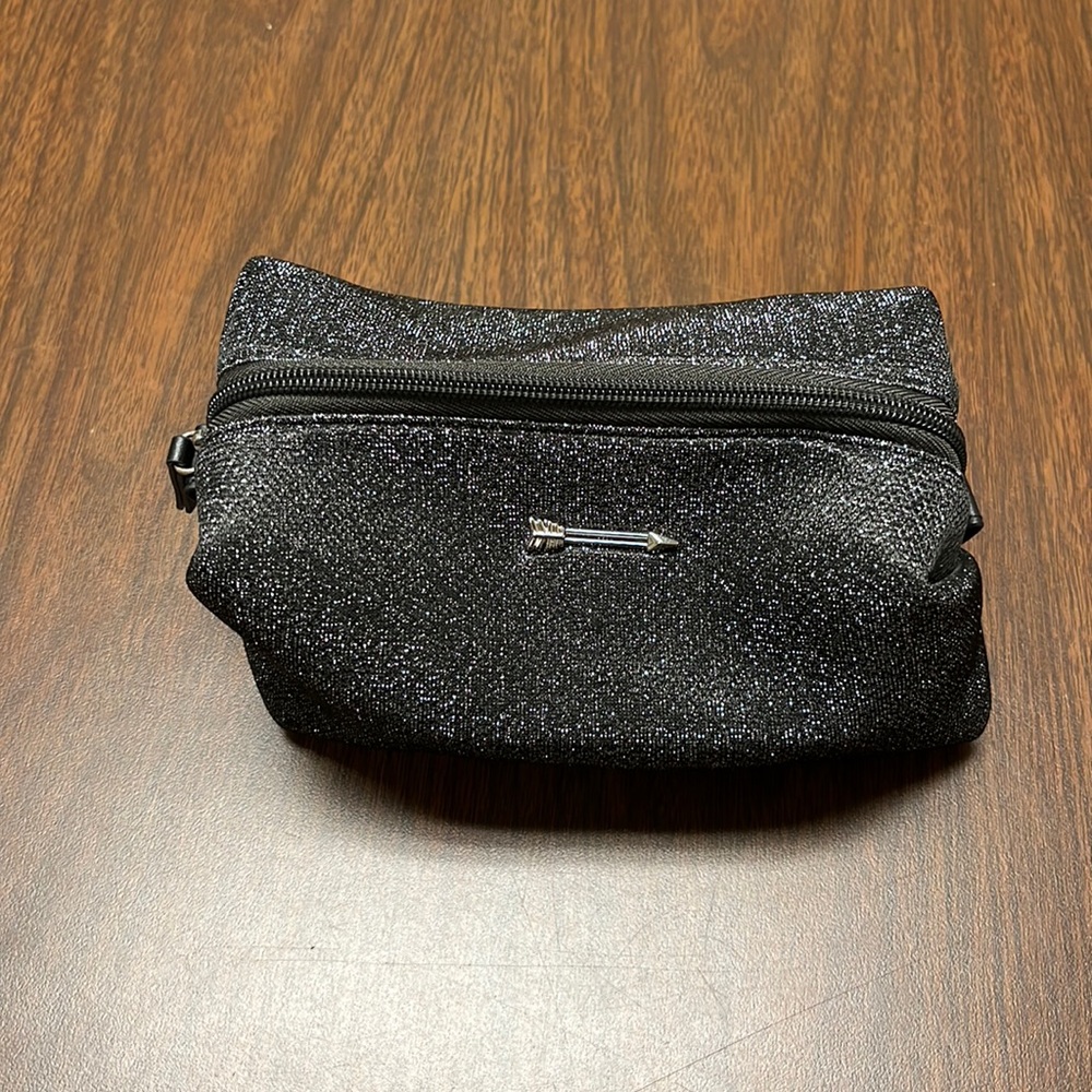 Stella & Dot‎ cosmetic case
